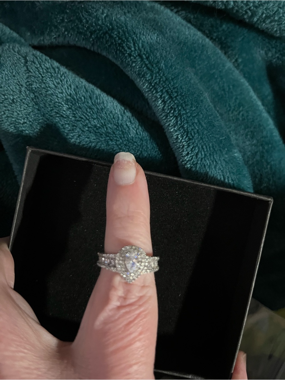Sterling Silver Pear Halo Ring with Moissanite Stones Size 6